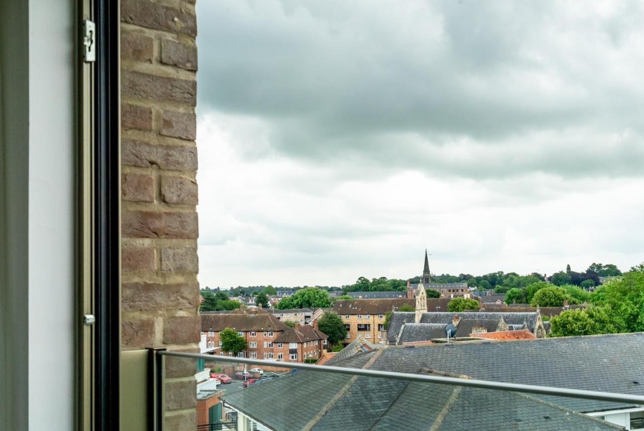 Tree Tops At Ryedale House York Buitenkant foto